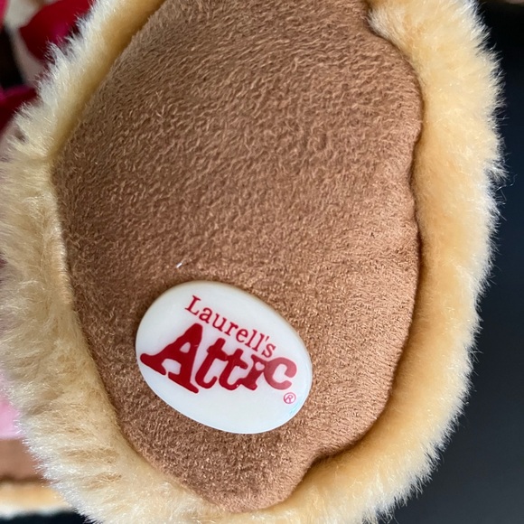 KIDS CUTE SOFT “BEAR” BY LAURELL’S ATTIC,HE SITS,10”, SWEET GIFT LQQK 👀 - Picture 8 of 8